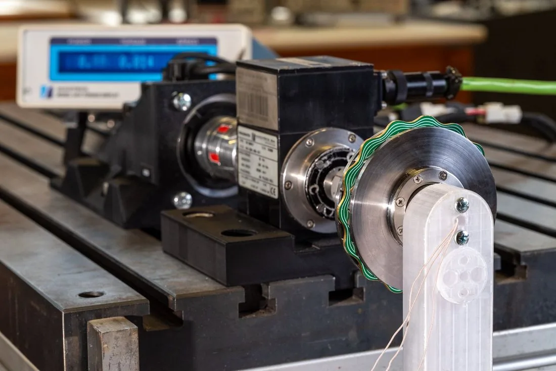 NOVAMOT motor on a torque test bench